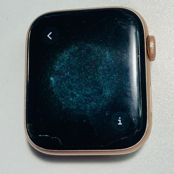 Apple Watch Series 5 44MM Rose Gold, Shiny Metal Band, Charger, 3 Screen Protect - Picture 7 of 7